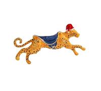 Broche navideño de guepardo saltando para hombre, pin festivo audaz con sombrero de Papá Noel, insignia esmaltada de aleación pintada a mano