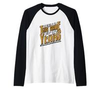 Brown ha estado en este juego durante años Brown Graphic Camiseta Manga Raglan