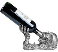 BRUBAKER Calavera para Botellas de Vino - Calavera para Beber con Mano de Esqueleto Plateada - Soporte para Botellas Figurilla Pintada a Mano Accesorios para el Vino - Regalo para el Vino
