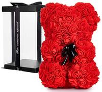 BRUBAKER Oso Rosa Osito Floral con Lazo 25 Cm - Flores Regalo para el Día de San Valentín Aniversario Boda de Cumpleaños - Caja de Regalo Incluida - Rojo