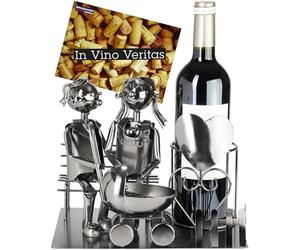 BRUBAKER Portabotellas de Vino Pareja en un Banco con Bebé - Portabotellas de Metal Pareja de Amor con Cochecito - Portabotellas de 25 cm para Decoración con Tarjeta de Felicitación - Regalo de Vino