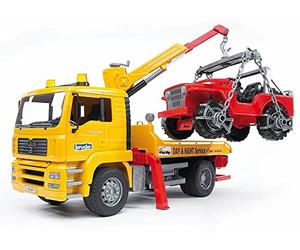 bruder 02750 - Camión grúa MAN TGA con todoterreno | Grúa con jeep, vehículo para taller y asistencia en carretera, juguete a partir de 4 años, 1:16