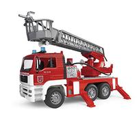 bruder 02771 - Camión de bomberos MAN TGA con escalera giratoria | Con función de agua y módulo de luz y sonido, vehículo de intervención, juguete a partir de 4 años, 1:16