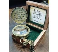 Brújula grabada con cita inspiradora vintage náutica antigua con texto en inglés "To Live Would Be an Awfully Big Adventure" con caja de madera - Peter PAN, brújula de campamento, día de graduación,