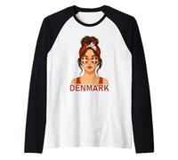 Brunette Danish Girl Denmark Flag Danish Girlfriend Wife Camiseta Manga Raglan