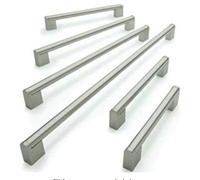 BSM Marketing - Tirador de puerta para armario de cocina, acabado de acero inoxidable cepillado (5, 96 mm)