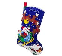 Bucilla, Kit de fabricación de calcetines de fieltro con Papá Noel de 18 pulgadas, perfecto para manualidades y manualidades de punto de aguja, 89536E