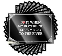 Bumper - Decoración de habitación para hombre, diseño con texto en inglés "I Love It When My Boyfriend Let's Me Go to The River" (12 x 18 cm)