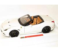 BURAGO 1:18 COCHE FUNDIDO A PRESIÓN FERRARI CALIFERIA T OPEN TOP BLANCO ART 1...