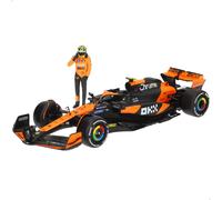 Burago - Coche McLaren MCL38 Lando Norris escala 1:24, edición GP Miami 2024, réplica oficial con figura del piloto, acabados realistas y decoración de competición