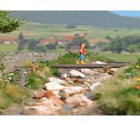 Busch 79819 - 1/87 / H0 - Set De Acción: Jugando En El Arroyo - Nuevo