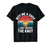 Buy Me A Shot I Just Untied The Knot Fiesta de Divorcio |- Camiseta