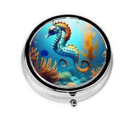 Caballito de mar de coral del fondo marino. Este pequeño pastillero redondo de viaje de tres compartimentos es perfecto para almacenar medicamentos diarios, vitaminas y sobre la marcha.