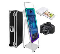 Cabina de fotos con espejo mágico con funda de vuelo, pantalla táctil portátil, máquina de fotos para selfies con anillo de luz, marco LED RGB para eventos, alquiler, bodas, fiestas, Blanco+estilo B,