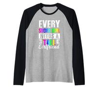 Cada chica baja necesita novia alta Rainbow Lesbianas LGBT Camiseta Manga Raglan