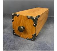 Caja de madera para cajón, accesorio mágico para magos, producción de botellas de vino e ilusión desaparecida, caja de aspecto mágico de primer plano con diseño de esquina de metal vintage