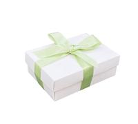 Caja de regalo blanca con tapa | Elige tu cinta de color | Pequeñas cajas de regalo de cumpleaños o regalos de bebé | Tamaño 148 x 105 x 50 mm (cinta de salvia 63)