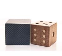 Caja de rompecabezas de dados japoneses hecha a mano diseñada por Akio Kamei.