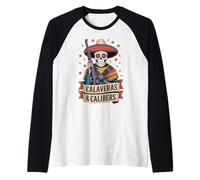 Calaveras y Calibers Funny Latino Shooting Sports Heritage Camiseta Manga Raglan