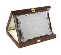CALLE DEL REGALO - Placa Conmemorativa Personalizada en Estuche de Madera de Nogal | Placa de Homenaje Grabada para Jubilación, Reconocimiento | Placa de Metal Plateado sobre Madera | 25 x 20 cm