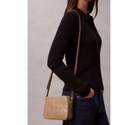 Calvin Klein Quilted Camera Bag Desert Taupe Talla: OS | Bandoleras Outlet | Mujer | Negro