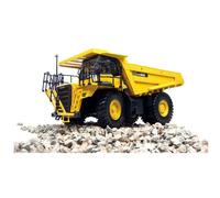 Cami n volquete Komatsu HD605 UH8009 a escala 1:50 de Universal Hobbies