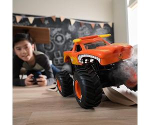 Camión Monster truck Spin Master El Toro Loco RC 1:15 con efectos de humo