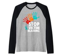 Camisa de concienciación sobre agresión Sexual - Deja de culpar a la víctima Camiseta Manga Raglan
