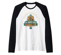 Camisa navideña de Arizona con diseño de Campana de Jengibre, Lobo y Cactus Camiseta Manga Raglan