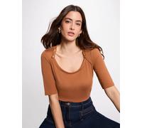 Camiseta ajustada cuello barco cámel mujer S