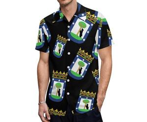 Camiseta de Manga Corta con Cuello en V y Escudo de Armas de Madrid para Hombre.