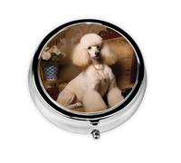 Caniche. Este pastillero de viaje pequeño, redondo y de tres compartimentos es perfecto para almacenar medicamentos diarios, vitaminas y sobre la marcha.