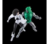 Captain Marvel vs. Doctor Doom. Marvel Legends Series. Hasbro