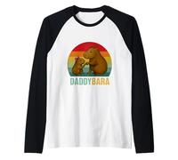 Capybara Daddy and Daughter Fist Bump Día del Padre Coincidencia Camiseta Manga Raglan
