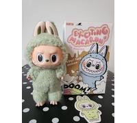 POP MART The Monsters Tasty Macarons - Figuras de caja ciega de vinilo, diseño aleatorio, juguetes para decoración moderna del hogar, juego de juguetes coleccionables para accesorios de escritorio, 1