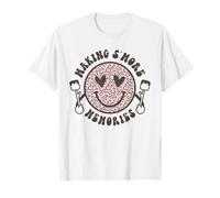 Cara feliz de leopardo retro que hace recuerdos de camping divertido Camiseta