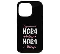 Carcasa para iPhone 13 Pro Soy Nora Doing Nora Things Nombre Personalizado