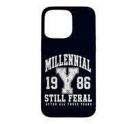 Carcasa para iPhone 15 Pro MAX Millennial Still Feral 1986 Funny Gen Y Retro Cita