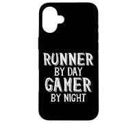 Carcasa para iPhone 16 Plus Runner by Day Gamer by Nigh Distance Marathon Running Gear