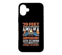 Carcasa para iPhone 16 Plus Skull Trucker 70 Feet and 40 Tons Makes A Hell Truck Driver