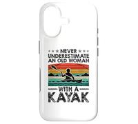 Carcasa para iPhone 17 Nunca Subestimes a una anciana con un Kayak remando