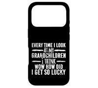 Carcasa para iPhone 17 Pro Abuelo Afortunado Cada Vez Que Miro a mis Nietos