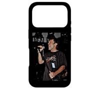 Carcasa para iPhone 17 Pro Bruce Dickinson Live of Iron Maiden por Dick Barnatt