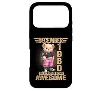 Carcasa para iPhone 17 Pro Diciembre de 1960 65 cumpleaños 65 años Oso de Peluche Siendo Impresionante