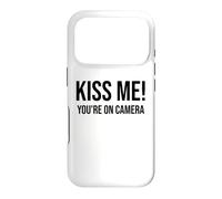 Carcasa para iPhone 17 Pro Im Just Here for The Kiss CAM Show Kiss Me Youre On Camera