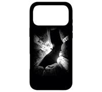 Carcasa para iPhone 17 Pro MAX Batman Begins Black & White Poster