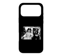 Carcasa para iPhone 17 Pro MAX Reina del Punk En World'S End por Virginia Turbett