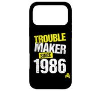 Carcasa para iPhone 17 Pro MAX Trouble Maker Desde 1986 - Año de Nacimiento de Broma sarcástica