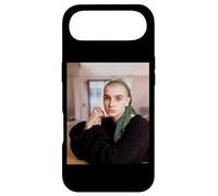 Carcasa para iPhone Air Retrato de Sinéad O'Connor Nothing Compares 2 U por AJ Barratt