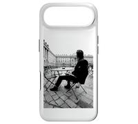 Carcasa para iPhone Air Richard Hawley de pie en el Borde del Cielo por Andy Willsher